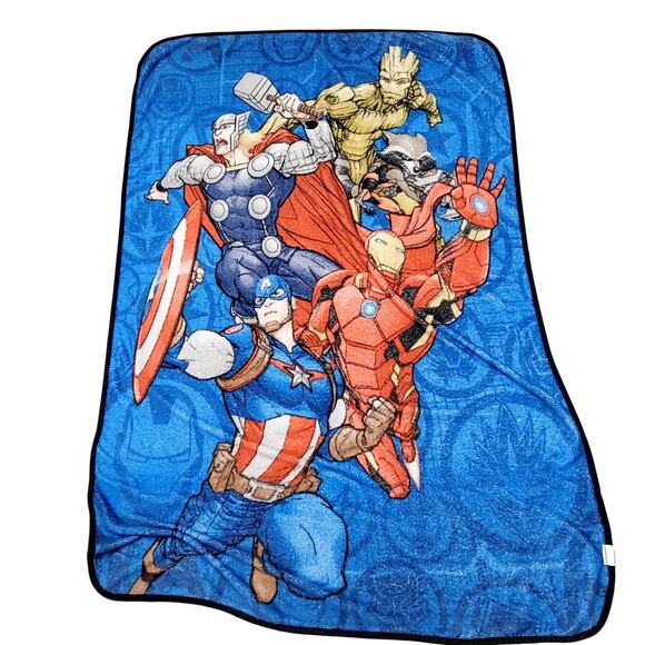 Marvel Avenger Fleece Blanket Iron Man Captain America 63" x 42" - Picture 4 of 7
